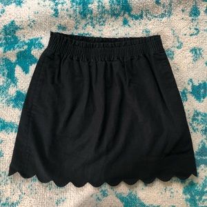 J Crew | size 6 Black linen skirt with scalloped detail bottom